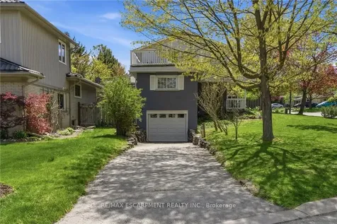 66 Skyline Drive Hamilton ON L9C 3S6