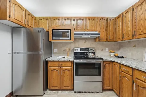 507 Queensdale Avenue E Hamilton ON L8V 1K7