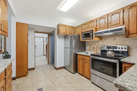 507 Queensdale Avenue E Hamilton ON L8V 1K7