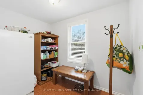 507 Queensdale Avenue E Hamilton ON L8V 1K7