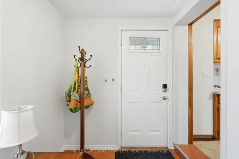 507 Queensdale Avenue E Hamilton ON L8V 1K7