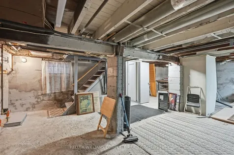 507 Queensdale Avenue E Hamilton ON L8V 1K7