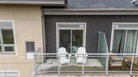 16 Markle Crescent Hamilton ON L9G 0H4