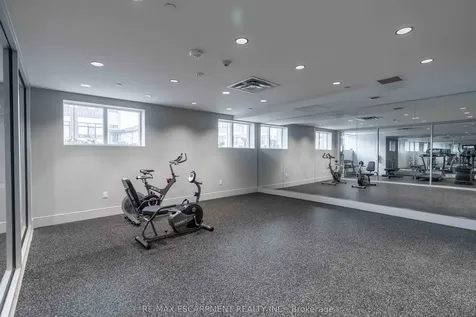 16 Markle Crescent Hamilton ON L9G 0H4