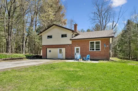 1052 Old Falkenburg Road Bracebridge ON P1L 1X4