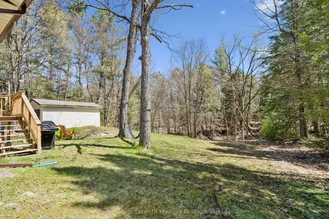 1052 Old Falkenburg Road Bracebridge ON P1L 1X4