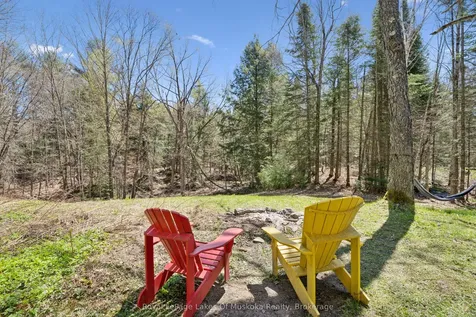 1052 Old Falkenburg Road Bracebridge ON P1L 1X4