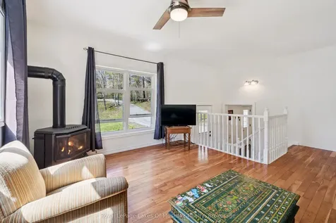 1052 Old Falkenburg Road Bracebridge ON P1L 1X4