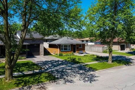 2827 Fredonia Drive Niagara Falls ON L2J 3M8