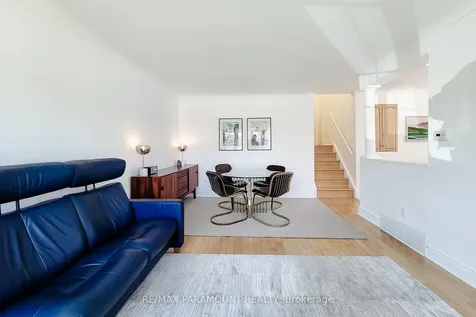 2827 Fredonia Drive Niagara Falls ON L2J 3M8