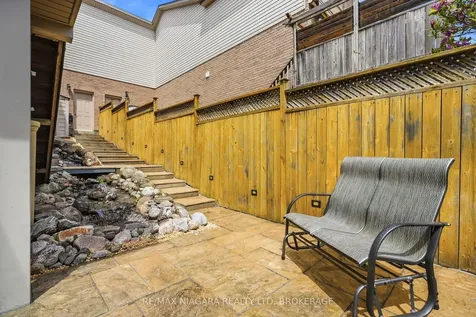 15 Trent Court St. Catharines ON L2S 0A7