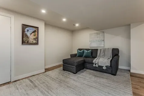 2 Glenbarr Road St. Catharines ON L2T 1Y1