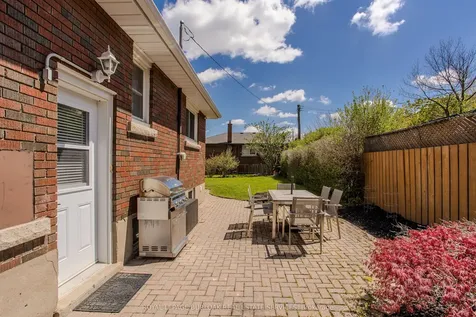 2 Glenbarr Road St. Catharines ON L2T 1Y1