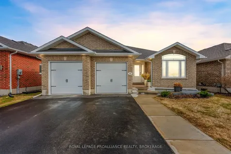 89 Hartwood Crescent Greater Napanee ON K7R 0A8