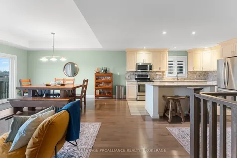 89 Hartwood Crescent Greater Napanee ON K7R 0A8