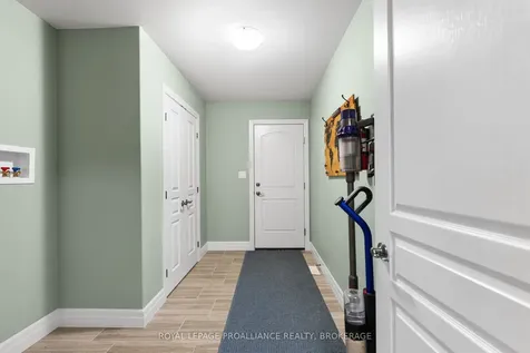 89 Hartwood Crescent Greater Napanee ON K7R 0A8