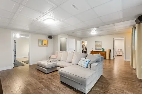 89 Hartwood Crescent Greater Napanee ON K7R 0A8