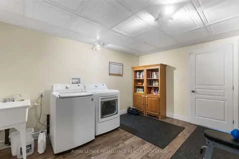 89 Hartwood Crescent Greater Napanee ON K7R 0A8