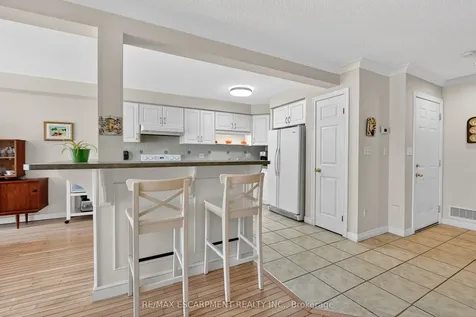 7 Elderberry Avenue Grimsby ON L3M 5M9
