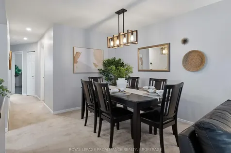 1044 Waterbury Crescent Kingston ON K7M 8V5