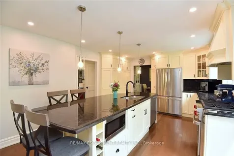 34 Pimlico Drive Hamilton ON L9H 6J5