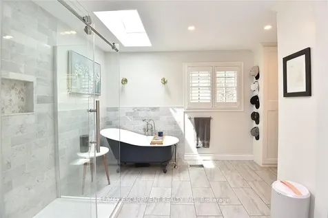 34 Pimlico Drive Hamilton ON L9H 6J5