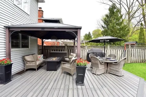 34 Pimlico Drive Hamilton ON L9H 6J5