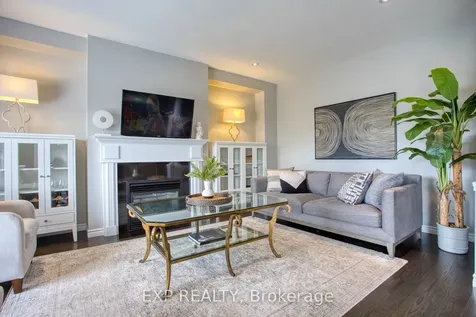 49 Lampman Drive Grimsby ON L3M 0E5