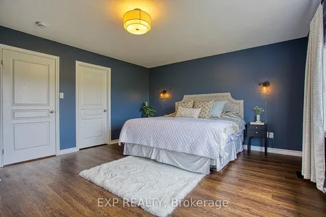 49 Lampman Drive Grimsby ON L3M 0E5