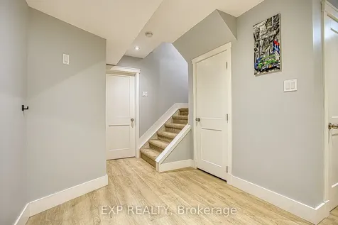49 Lampman Drive Grimsby ON L3M 0E5