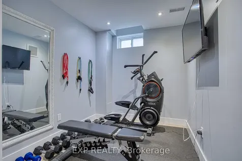 49 Lampman Drive Grimsby ON L3M 0E5