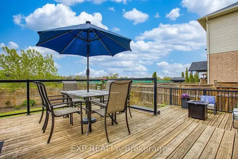 49 Lampman Drive Grimsby ON L3M 0E5