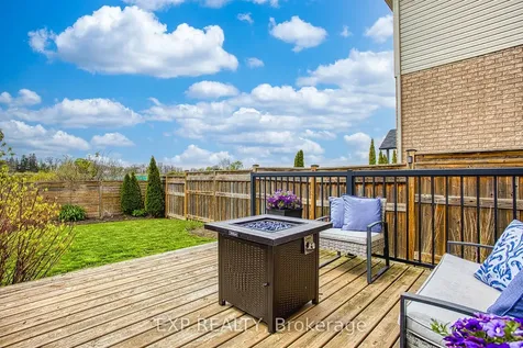 49 Lampman Drive Grimsby ON L3M 0E5