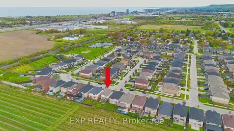 49 Lampman Drive Grimsby ON L3M 0E5