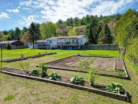 112 Maxwell Settlement Road Bancroft ON K0L 1C0