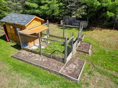 112 Maxwell Settlement Road Bancroft ON K0L 1C0