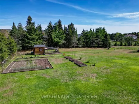 112 Maxwell Settlement Road Bancroft ON K0L 1C0