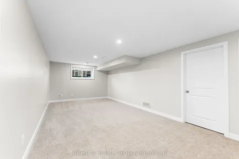 35 Plank Street Kanata ON K2V 0M4