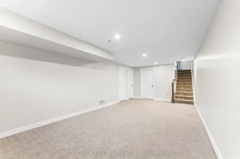 35 Plank Street Kanata ON K2V 0M4