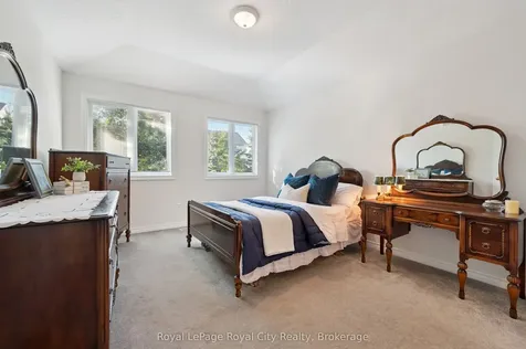 17 Terraview Crescent Guelph ON N1G 5A7