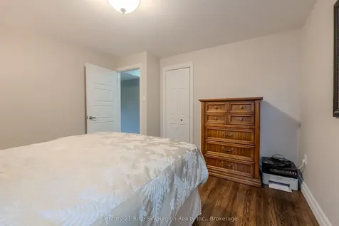 1052 Copeland Street North Bay ON P1B 3E6
