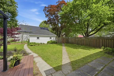 18 Centre Street Prince Edward County ON K0K 2T0