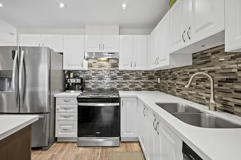 31 Nicole Park Place Bracebridge ON P1L 0C8