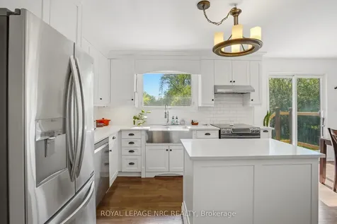 888 Grandview Road Fort Erie ON L2A 4V7