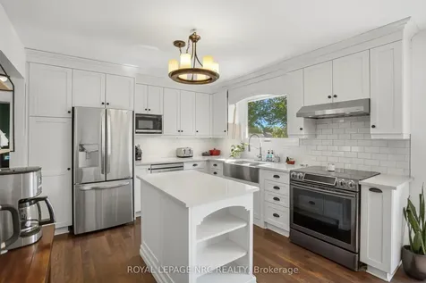 888 Grandview Road Fort Erie ON L2A 4V7