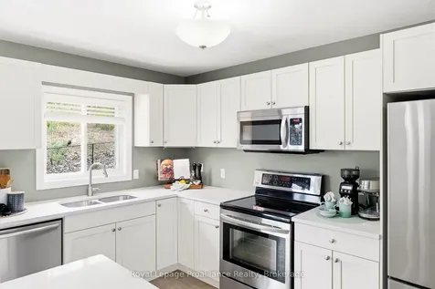 9 Mitchell Drive Quinte West ON K0K 2C0