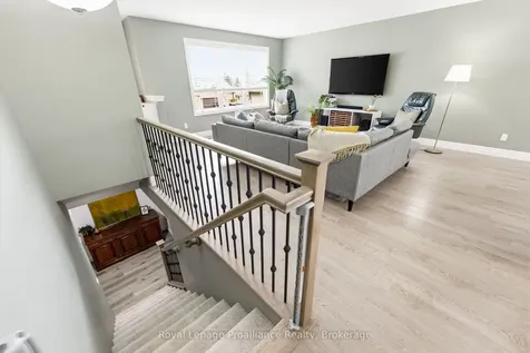 9 Mitchell Drive Quinte West ON K0K 2C0