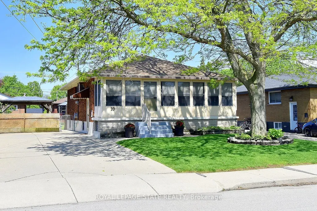 10 Alderney Avenue Hamilton ON L9A 2A5