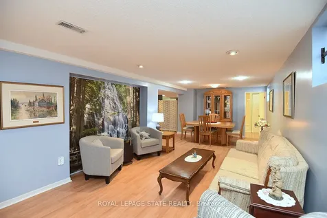 10 Alderney Avenue Hamilton ON L9A 2A5