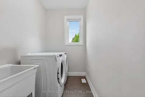 129 Harwood Avenue Woodstock ON N4T 0P8
